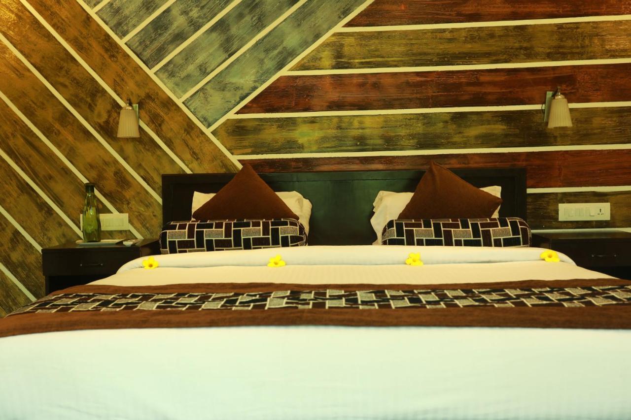 Lara Lake View Resort Thiruvananthapuram Esterno foto